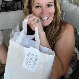 Meet your Posher, Melinda